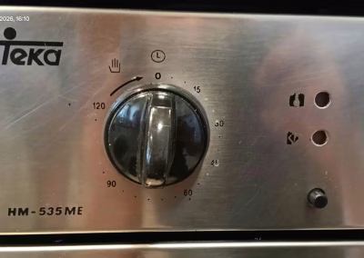 Panel de un horno Teka HM-535 ME, marca de la que somos servicio técnico oficial en Palencia